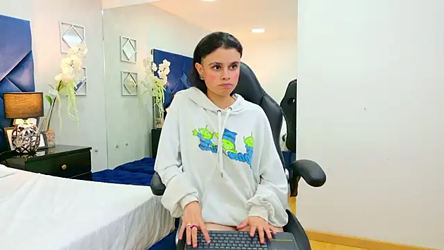 AshleyGingerr webcam