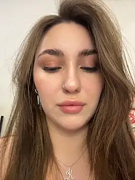 kirabarlows - KiraBarlows's free webcam - UK Sex Cams