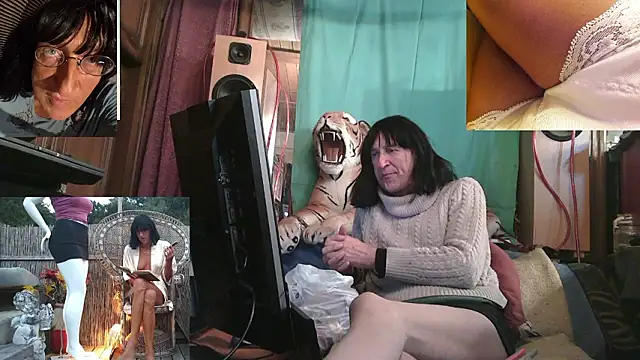 sissidomination (Ask my age) - i show my cute titties