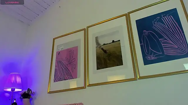 camila_nyx (G young) - take off top + suck my fingers