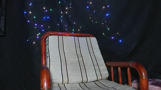 damn_fox - Damn_fox's free webcam - UK Sex Cams