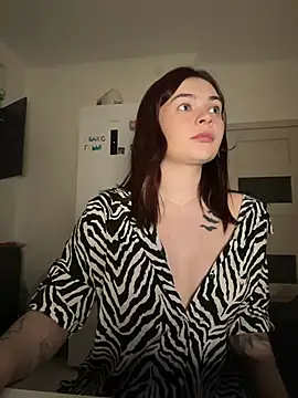 Shy_Baby_Mila webcam