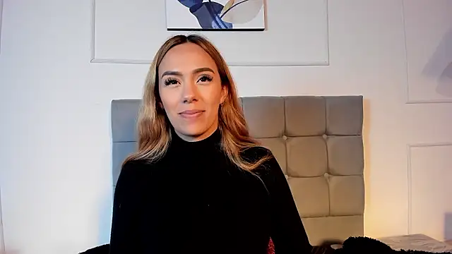 nikolevoshkie_ webcam