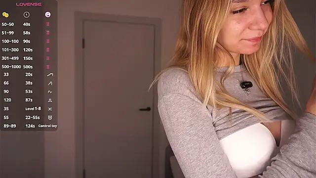 BrynnHolverson webcam