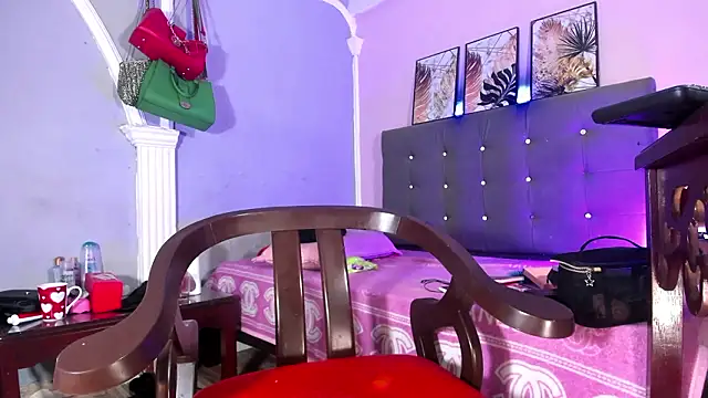 sexy-luna-star-ts webcam