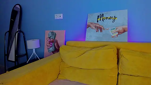 patricia_cox (F young) - Smoke a cigarette light up your boobs