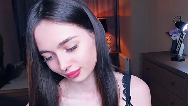 yvonnerobes - YvonneRobes's free webcam - UK Sex Cams