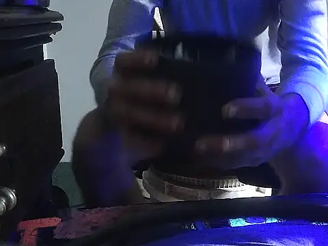 bi_curious86 - Bi_curious86's free webcam - UK Sex Cams