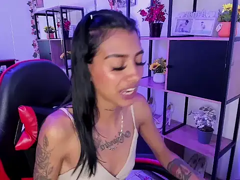 KarlaSlutSkinny__ webcam