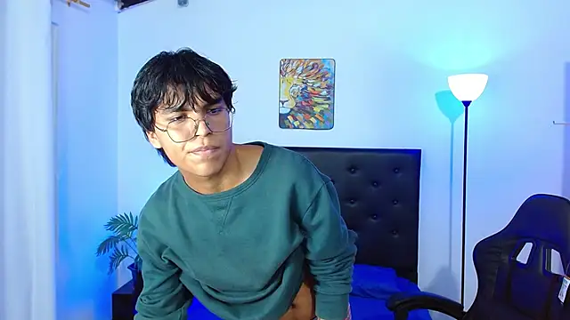 maecum18 - Maecum18's free webcam - UK Sex Cams