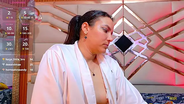 sluttyandmature - Sluttyandmature's free webcam - UK Sex Cams