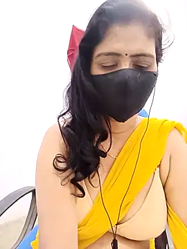 Lucky-Deepthi webcam