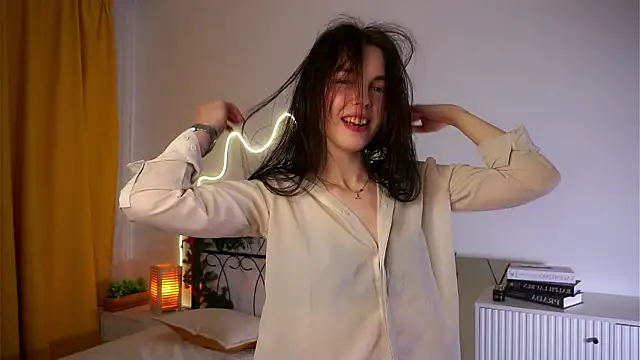 mirnatellado (F teen) - awwww  take off this top