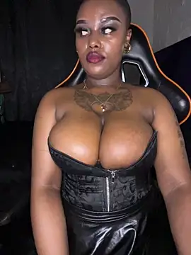 QUEEN_NOBUHLE_FEMDOM_777