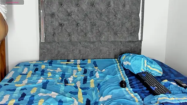 Scorpion_Horny webcam