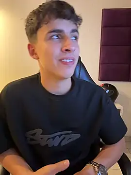 AdrianRinaldi webcam