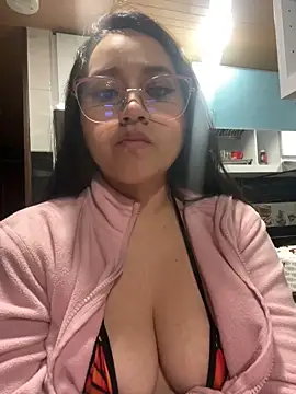 Webcam Model (Veronica_Wins_)  is live.Free join now!