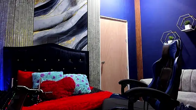 jessica_ly90 (F milf) - suck a breast