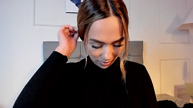 nikolevoshkie_ (F young) - Oily ass 🍑🔥