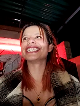 cataleya_16 (F young) - Showing breasts in public