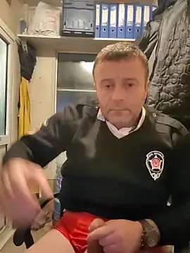 muscularsexy (Ask my age) - 100 tokens cum show yes