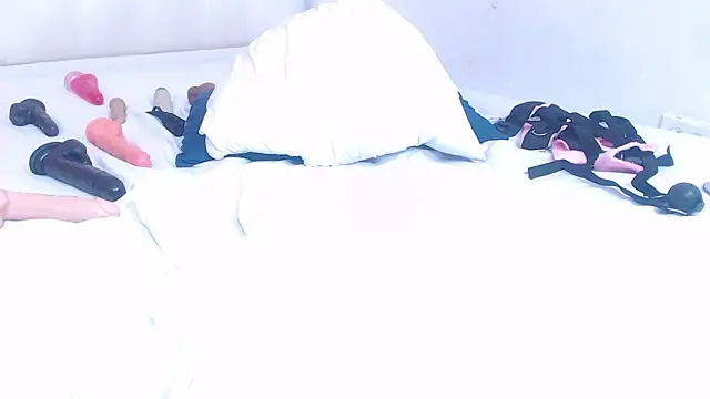 tinyy_whore18 webcam