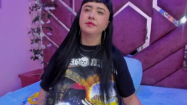 Victoria_Rossy webcam