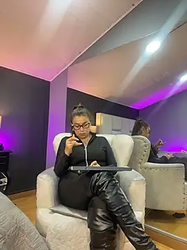 Samantha_Milf__ webcam