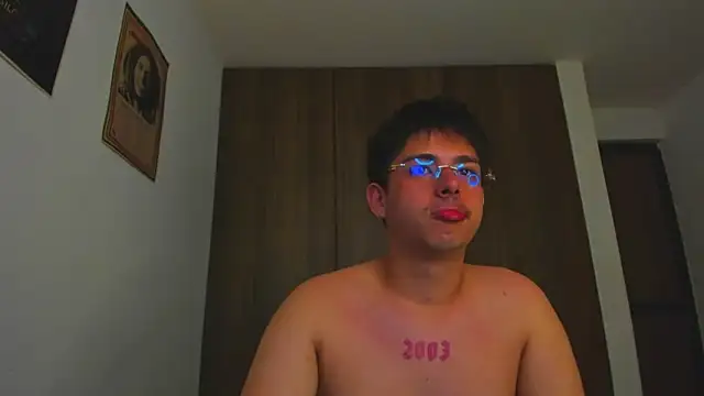 Maximo_Miller webcam