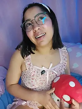 anni_ross (F young) - spanks ass red🔥🔥🔥