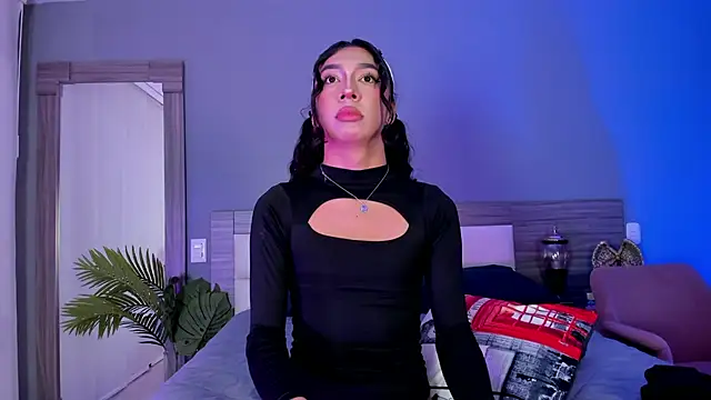 carringtonduvall (T teen) - sexy squats 🍑