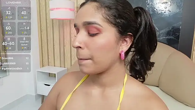 belindamuller (F young) - ahegao and squeeze tits