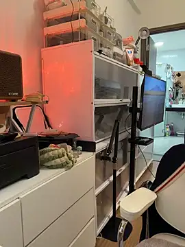 mimichannn99 (F young) - Ride dildo and squirt