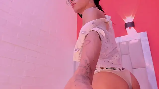 Baby_doll_XOXO webcam