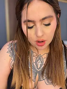 ValerieHilton webcam