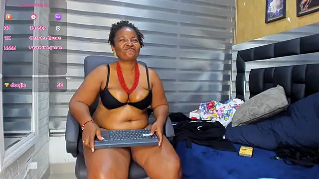 sheyla__ebony webcam