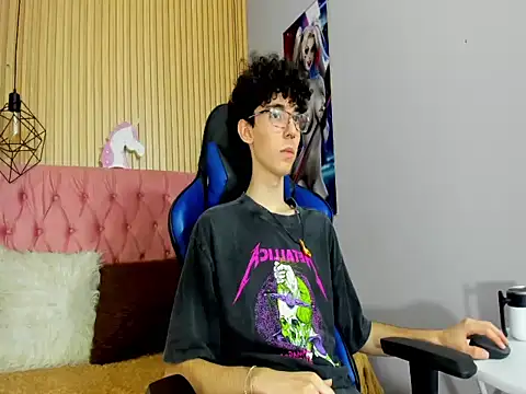 syriussz - Syriussz's free webcam - UK Sex Cams