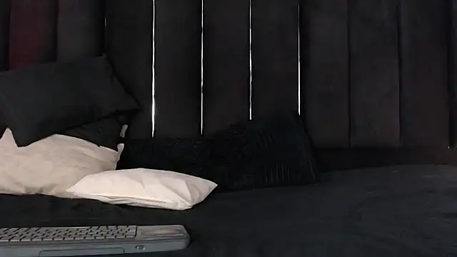 Dominic_ghost webcam