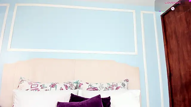 bhritany_brow - Bhritany_brow's free webcam - UK Sex Cams