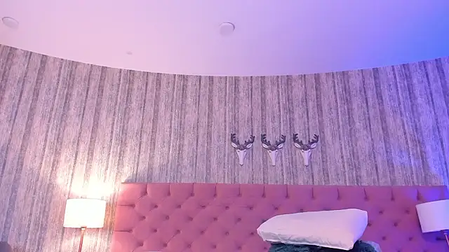 liaaturner - LiaaTurner's free webcam - UK Sex Cams