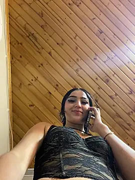 valery_pink18 (F young) - naked outside