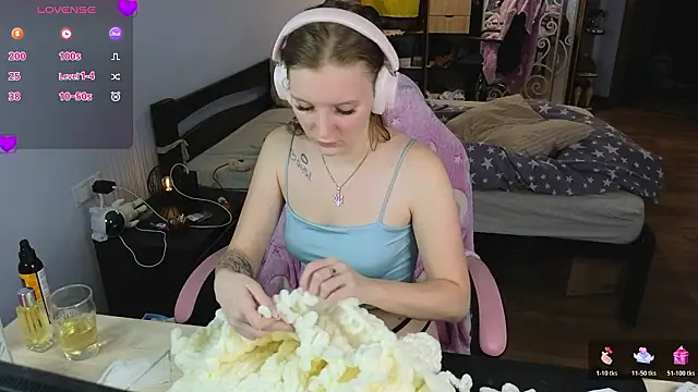 mary_blu - Mary_Blu's free webcam - UK Sex Cams