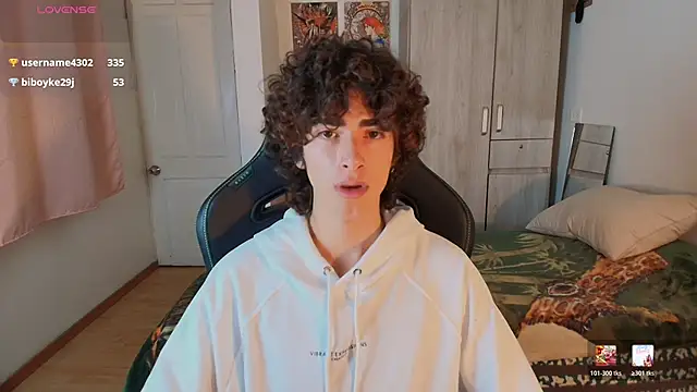 nude_boy18 (M twink) - Show Cum