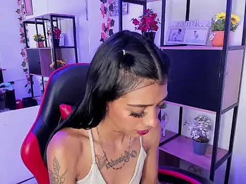 KarlaSlutSkinny__ webcam