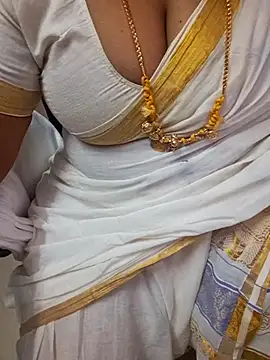 tamil_ammani - Tamil_Ammani's free webcam - UK Sex Cams