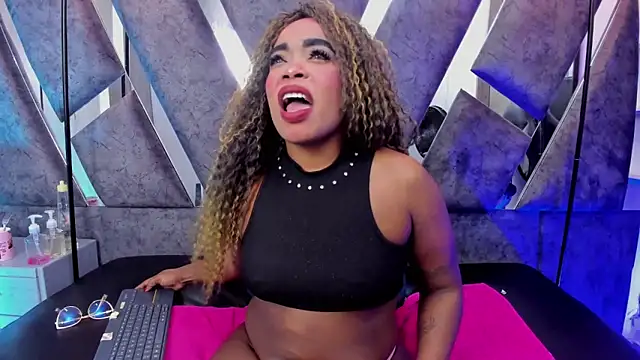 candymartinez_ - CandyMartinez_'s free webcam - UK Sex Cams