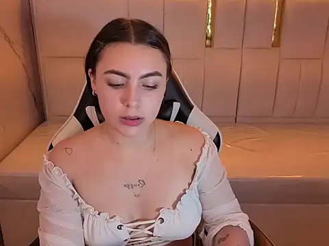 scarlett_smith_tp webcam