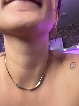 sofiag_ (F young) - MAKE ME WET 😈