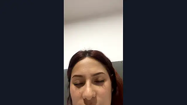 alvertacong (F young) - Take off your shorts