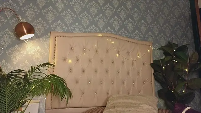 Blakee_Blossom webcam